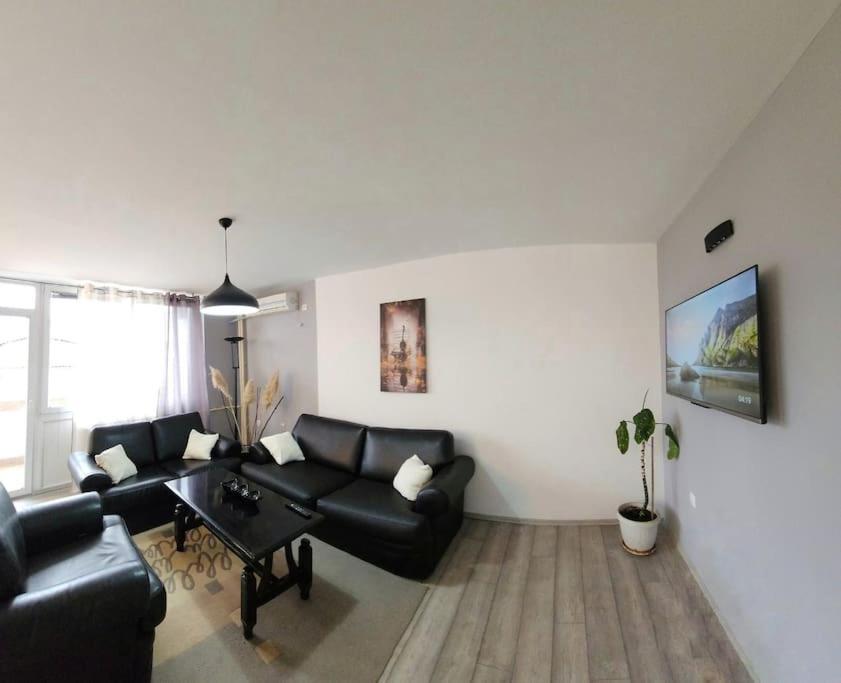 City Center Apt Wfree P Скоп'є Екстер'єр фото
